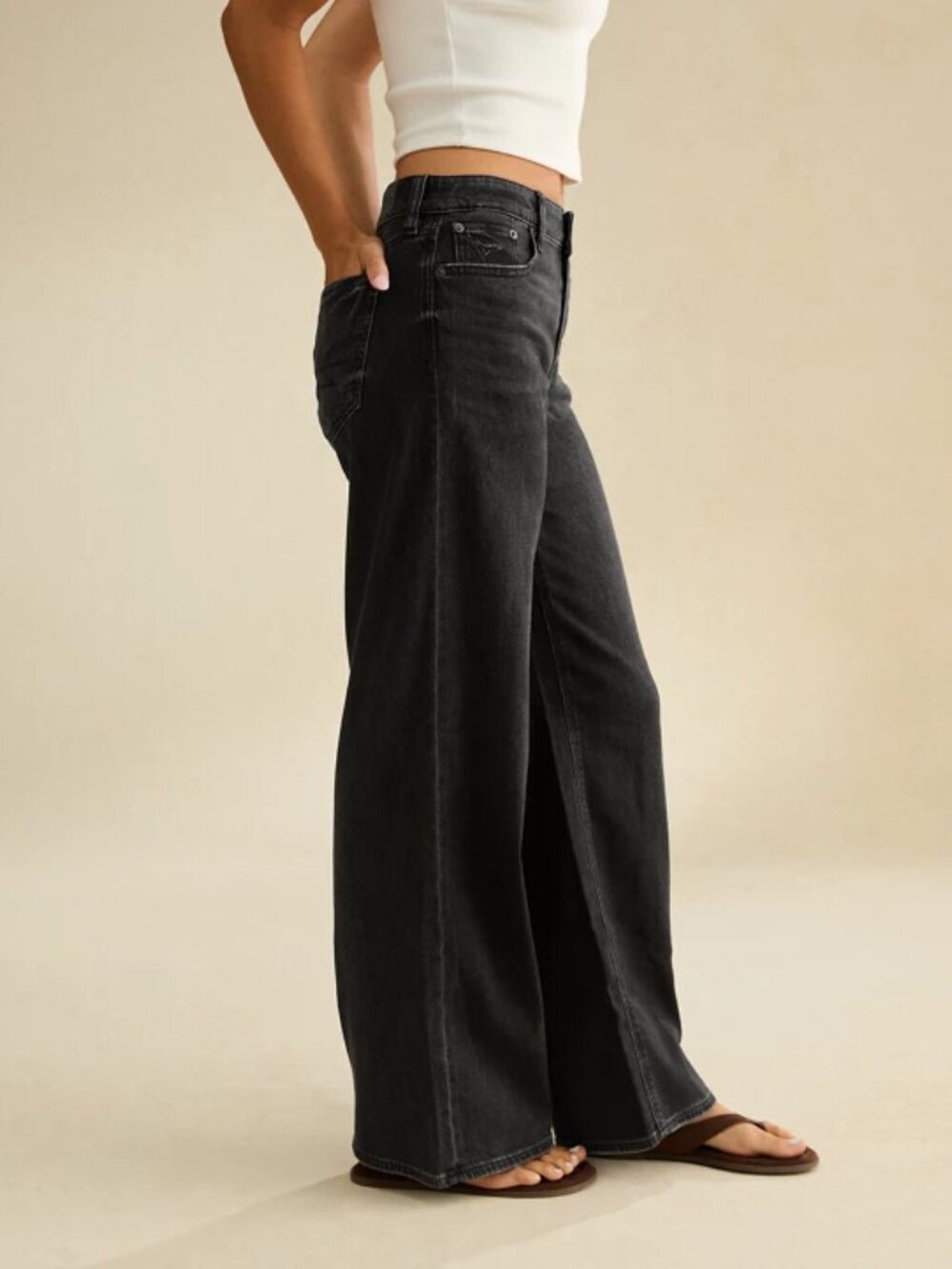 AE Super High-Waisted Ultra Wide Leg Jean